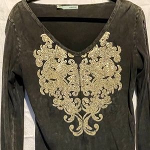 Women’s long sleeve cotton top